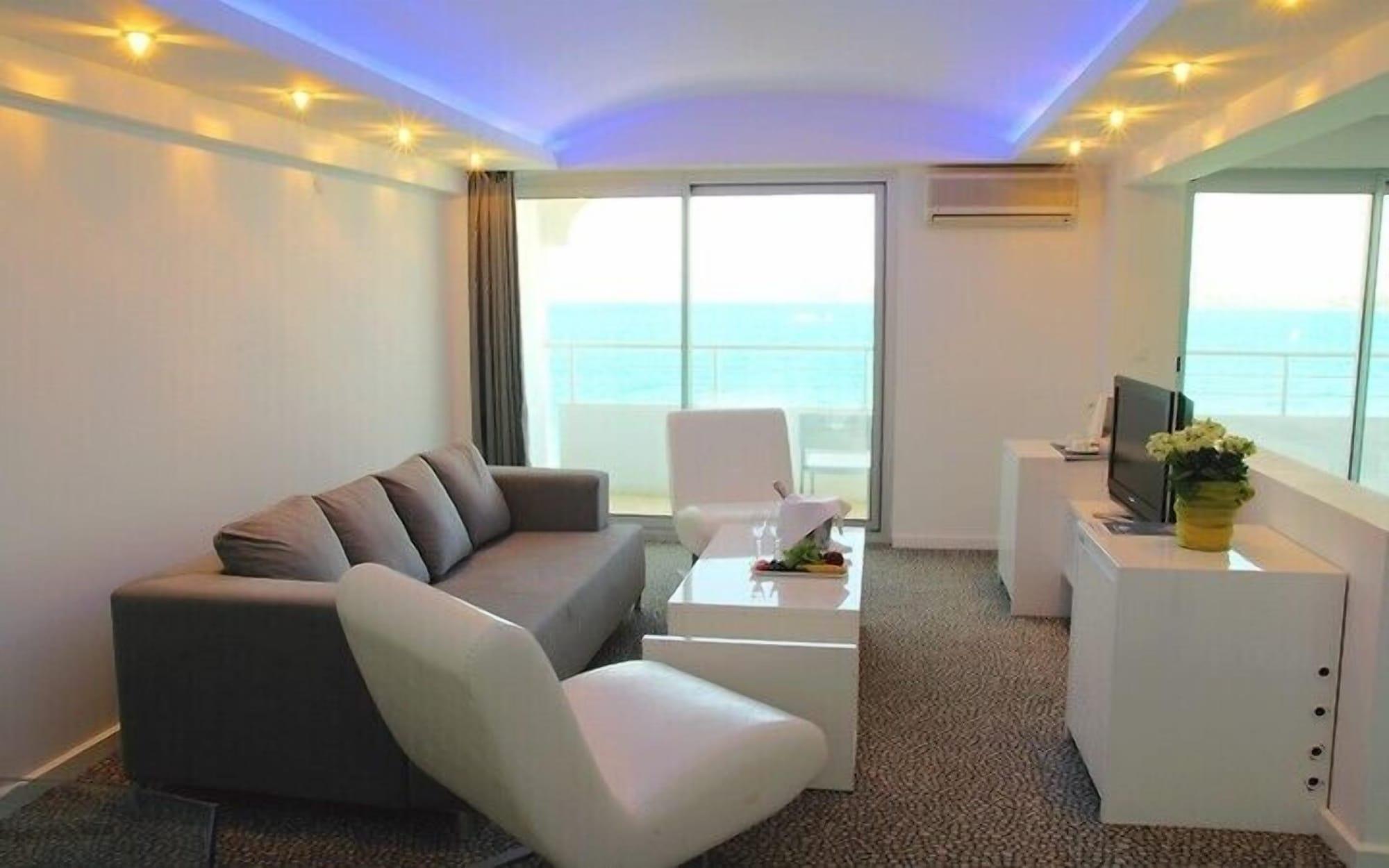 Inkim Hotel Alaçatı Buitenkant foto